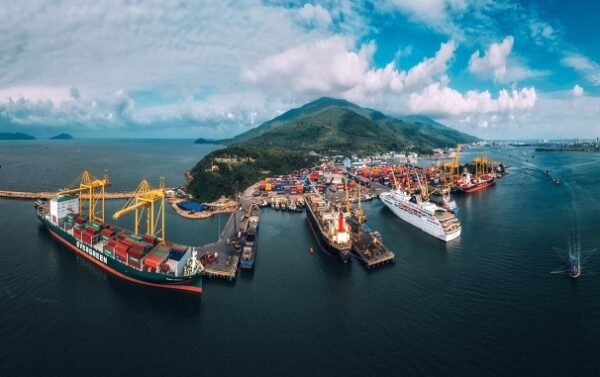 Liệt kê và kể tên các cảng biển ở Việt Nam nổi tiếng hiện nay